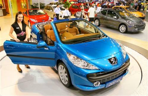 Peugeot 207 CC Cabriolet and 207 GT